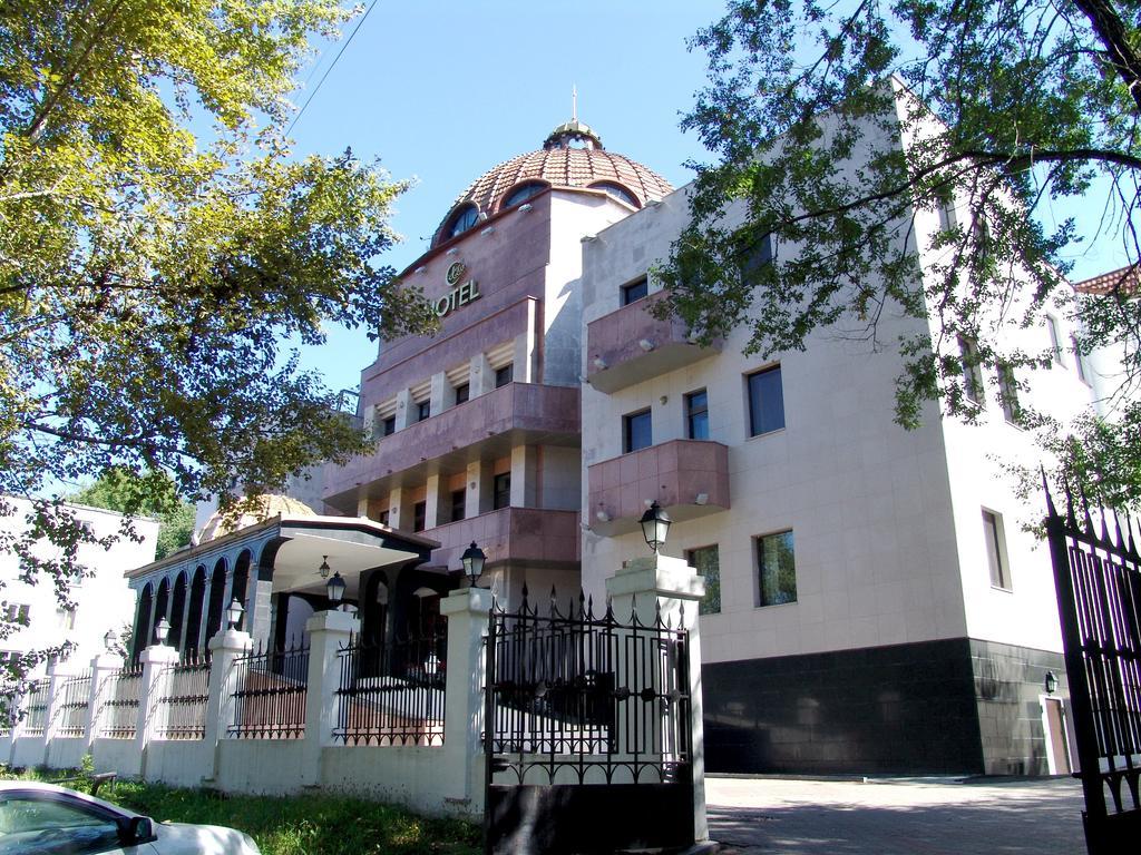Ali Hotel Habarovsk Exterior foto